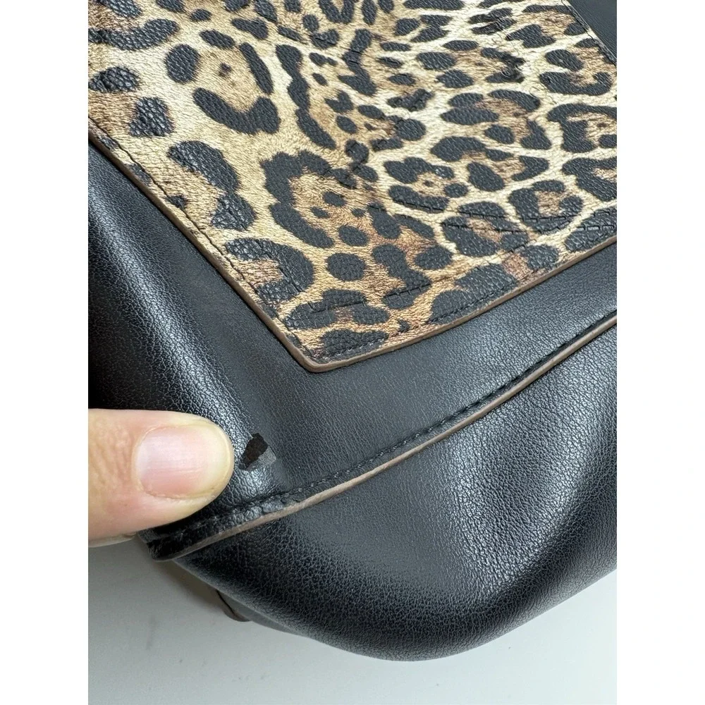 Wrangler Black‎ Bucket Vegan Leather Guitar Animal Print Strap & Removable Pouch